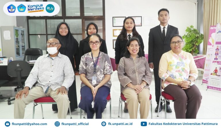 Ogizdagi suyuqliklar toplami Verkhniy Sergi shahridagi jinsiy aloqa qizlari